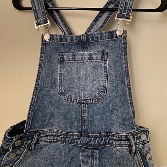 Short Overalls - Picture 2 of 3